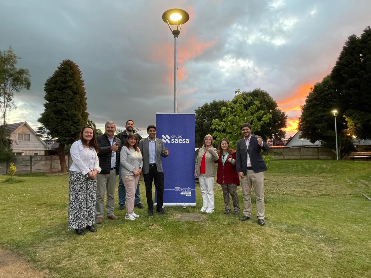 Saesa inaugura nueva iluminación en Plaza Sajonia de Osorno