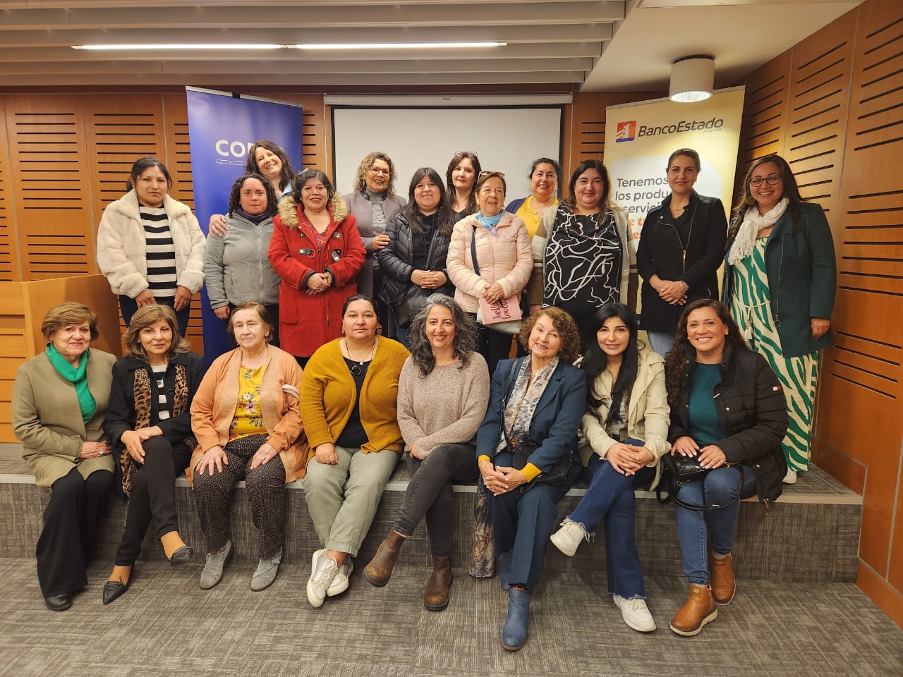 Encuentro Red Mujeres 2024: Un espacio de fortalecimiento y apoyo para mujeres emprendedoras de la Región de Los Lagos