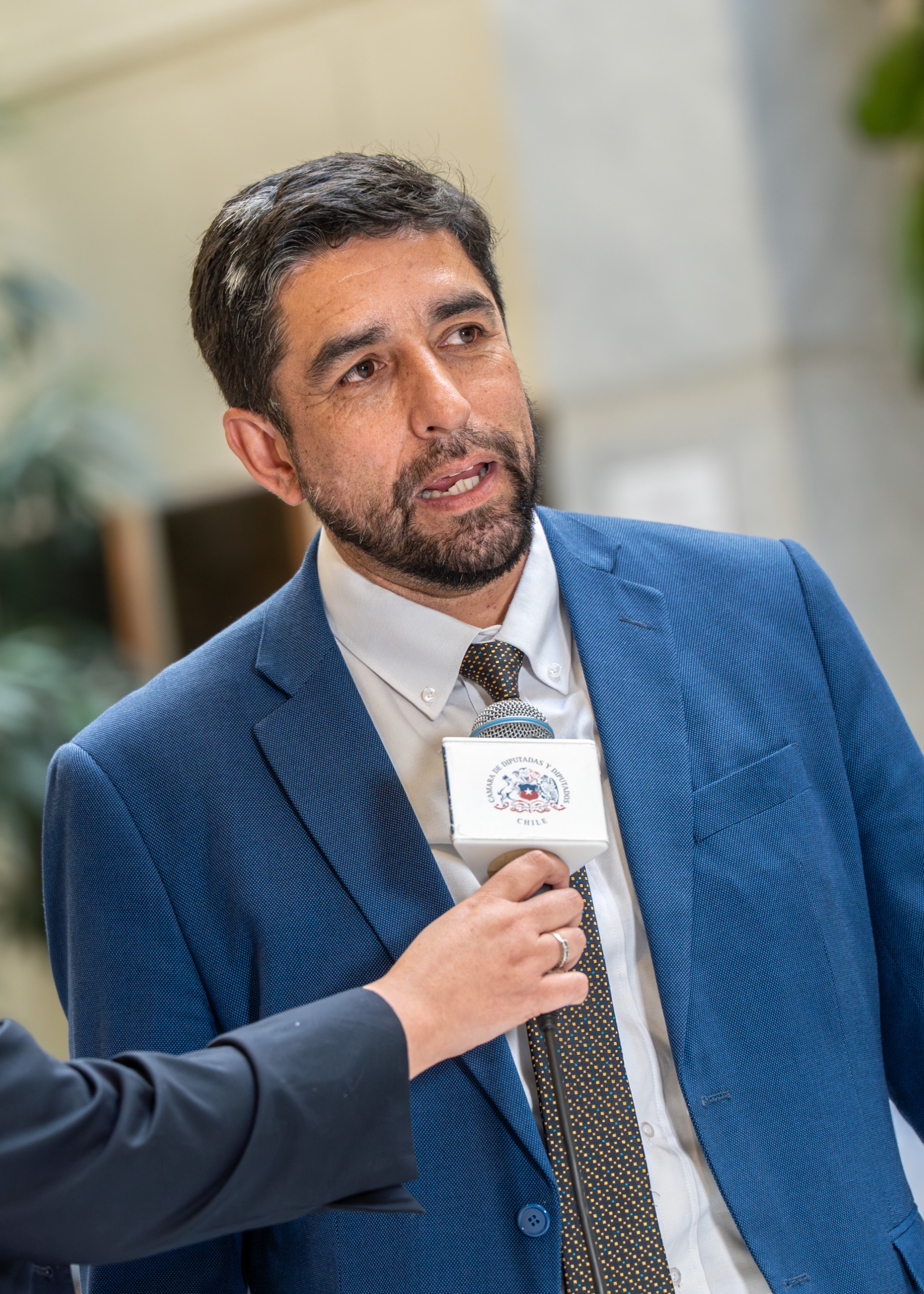 DIPUTADO HÉCTOR BARRÍA LLAMA AL GOBIERNO A REPONER EL BOLSILLO FAMILIAR ELECTRÓNICO: “ES UNA NECESIDAD URGENTE PARA LAS FAMILIAS CHILENAS”.