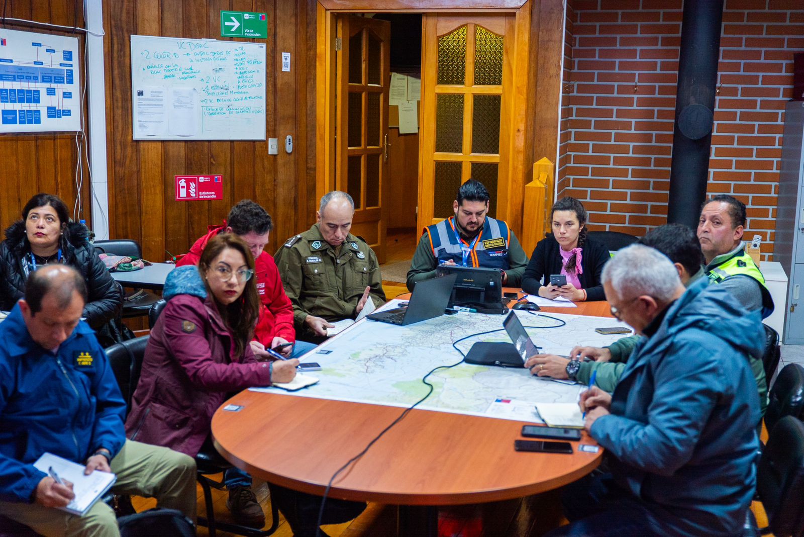 Gobierno Regional despliega operativo en terreno tras inédito tornado que afectó a Puerto Varas