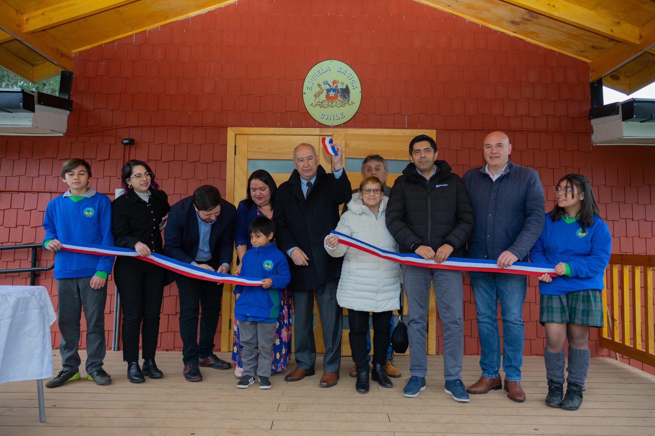 INAUGURAN OBRAS EN ESCUELA TACAMÓ ALTO POR MÁS DE 150 MILLONES DE PESOS